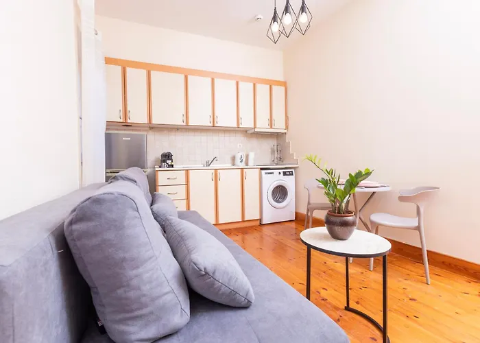 Mouragia Budget Places