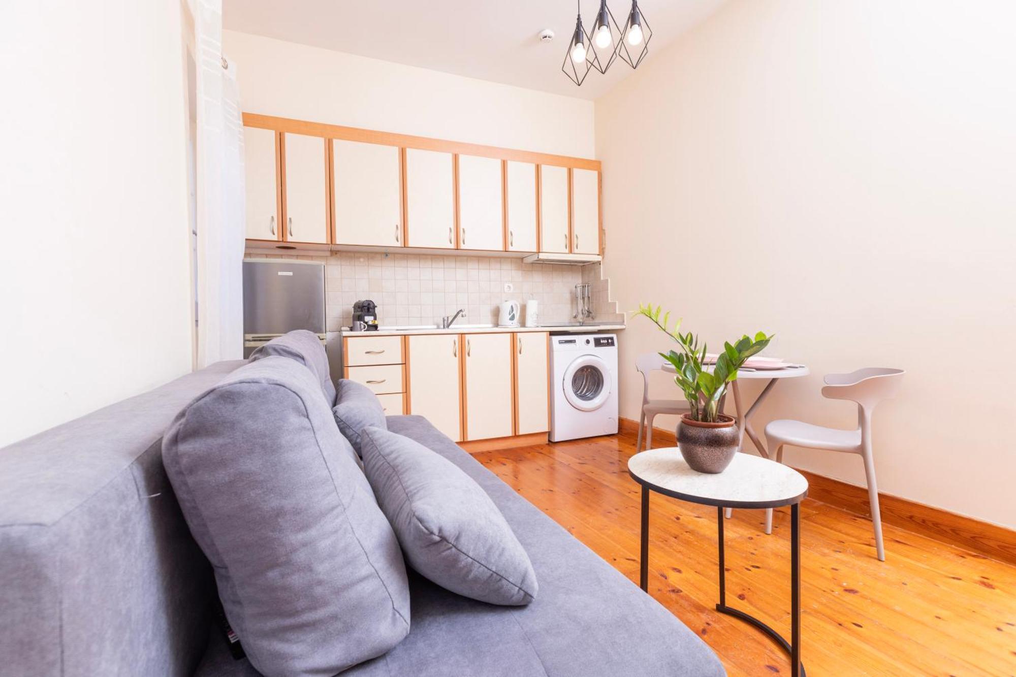 Mouragia Budget Places * Corfu (city)